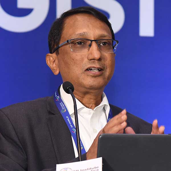 Mr Vinit Majgaonkar